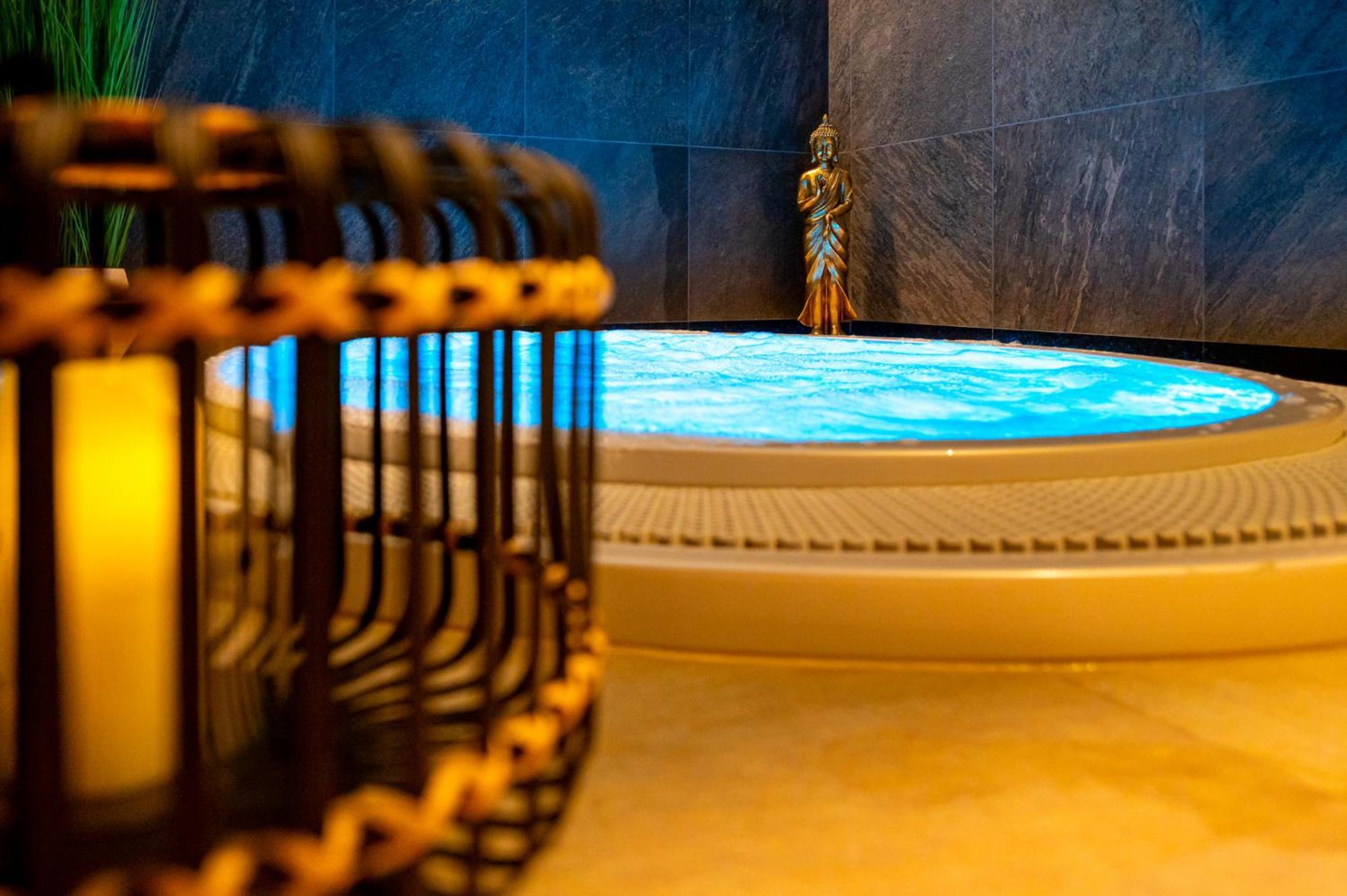 Hotel Nobilis - Mlada Boleslav Bradlec  Екстер'єр фото