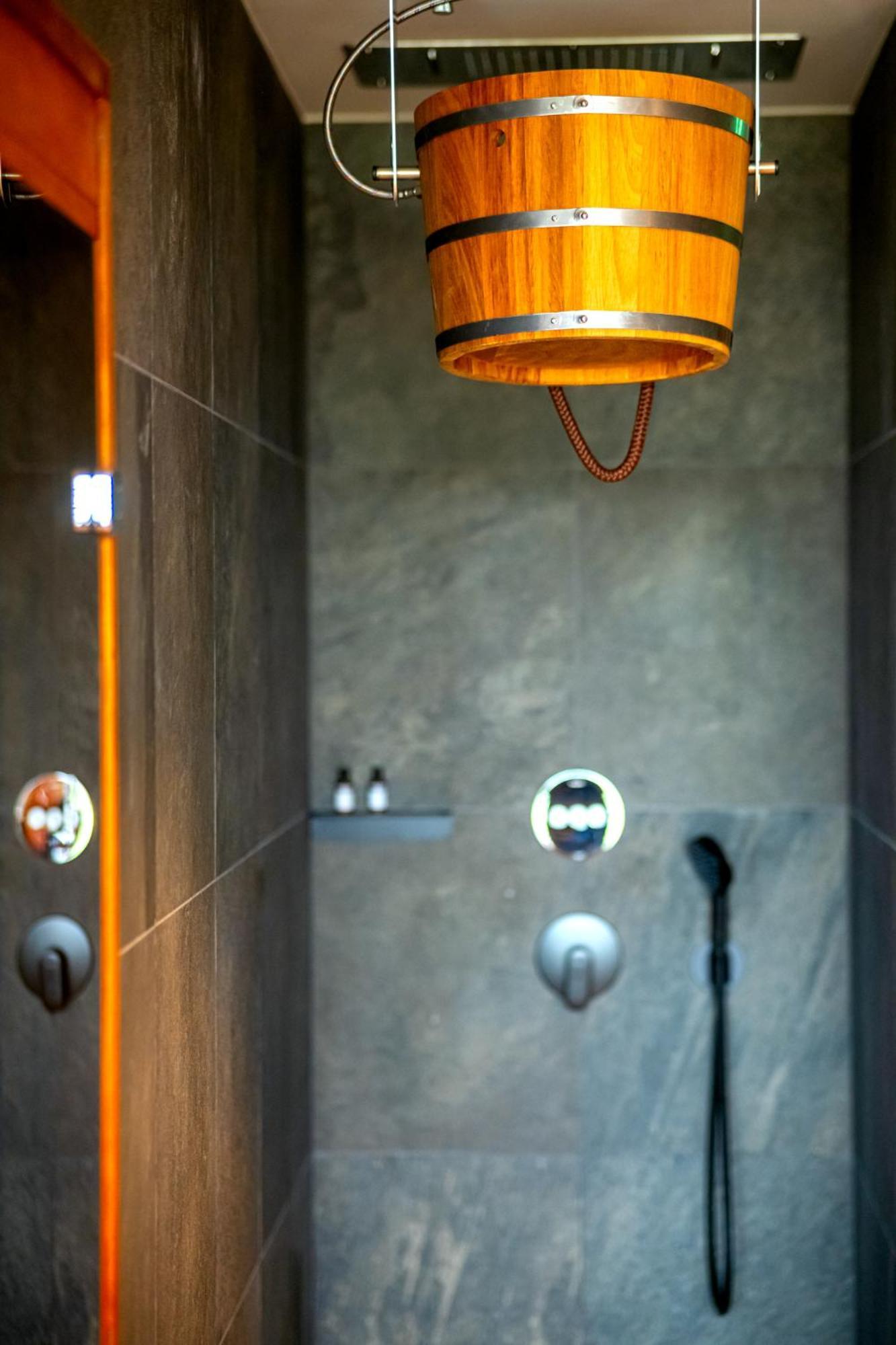 Hotel Nobilis - Mlada Boleslav Bradlec  Екстер'єр фото