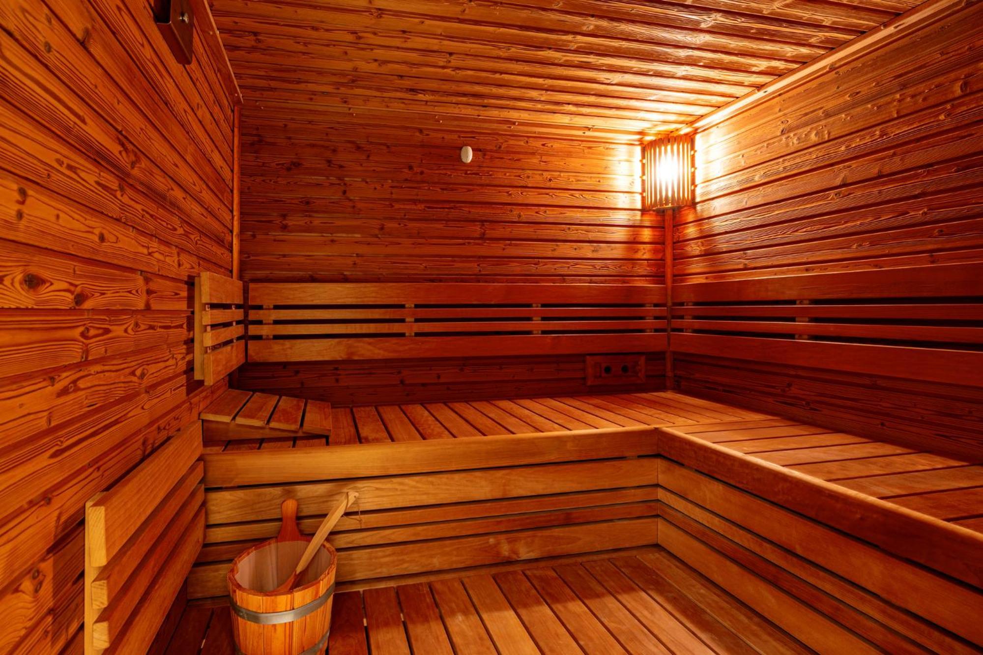 Hotel Nobilis - Mlada Boleslav Bradlec  Екстер'єр фото